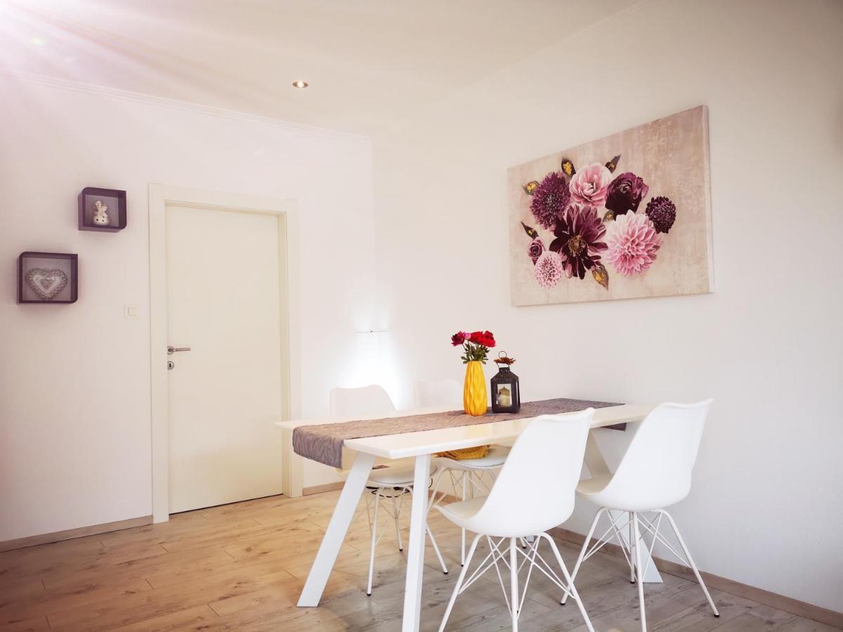Apartmani "Sandro" Gonar Rab Town Eksteriør bilde