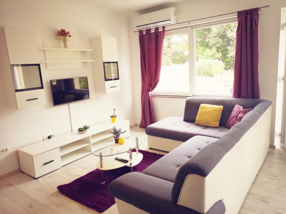 Apartmani "Sandro" Gonar Rab Town Eksteriør bilde
