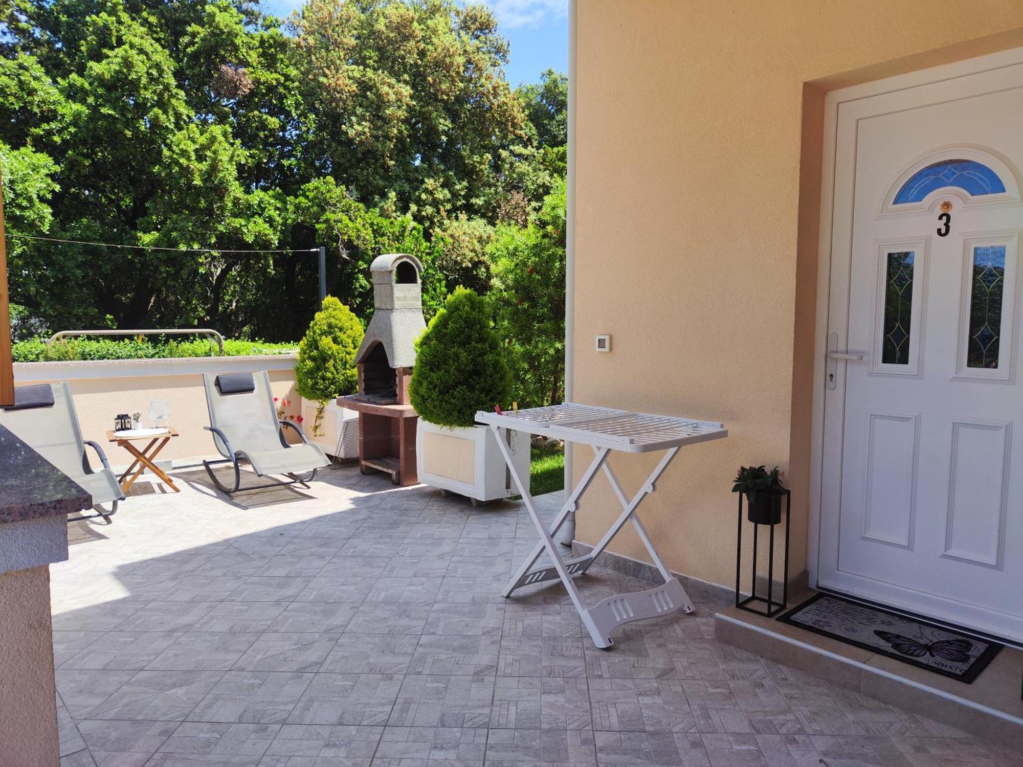 Apartmani "Sandro" Gonar Rab Town Rom bilde