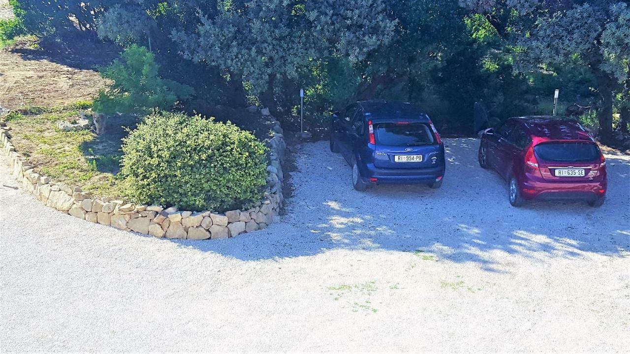 Apartmani "Sandro" Gonar Rab Town Eksteriør bilde