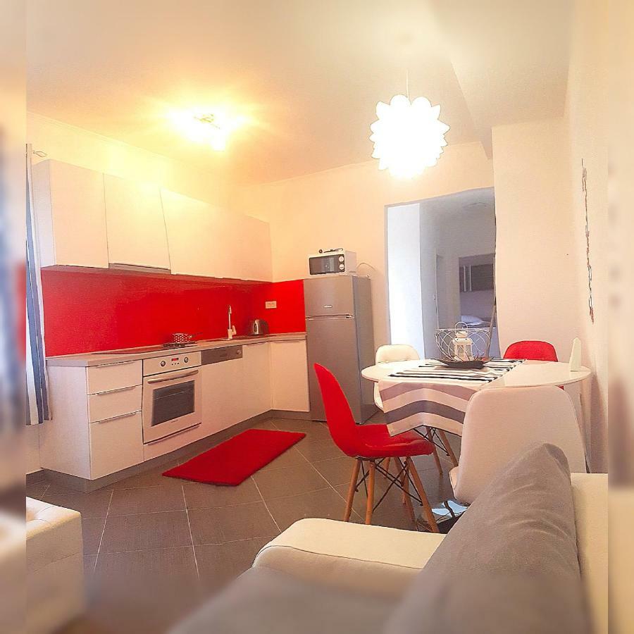 Apartmani "Sandro" Gonar Rab Town Eksteriør bilde
