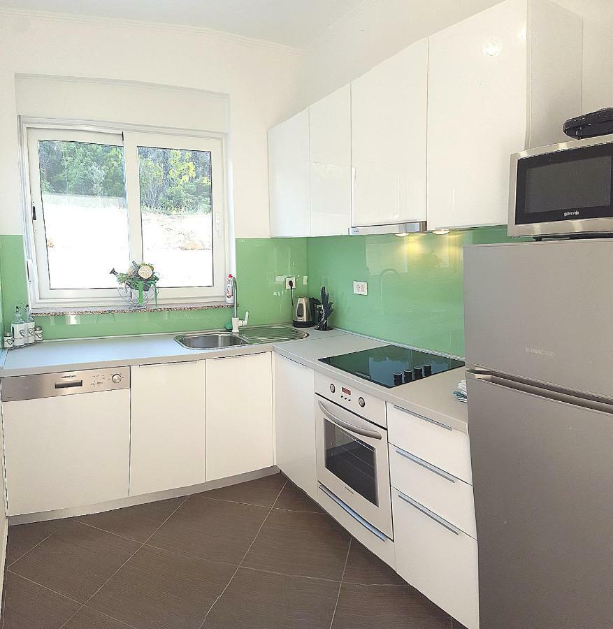 Apartmani "Sandro" Gonar Rab Town Eksteriør bilde