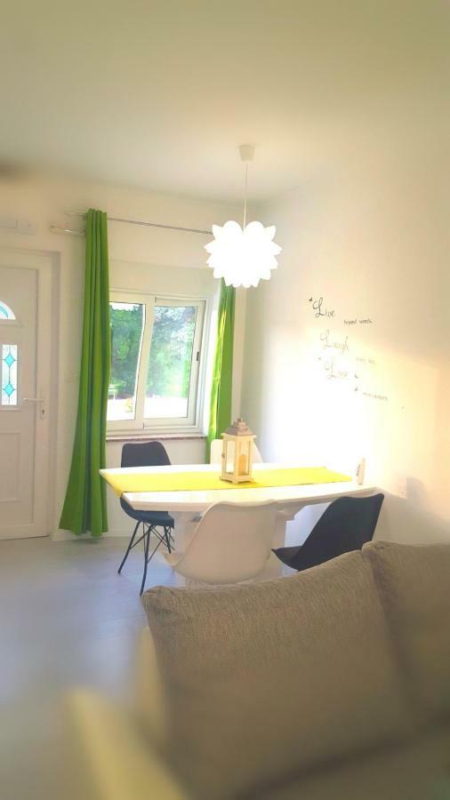 Apartmani "Sandro" Gonar Rab Town Eksteriør bilde
